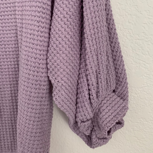 Lavender Balloon Sleeve Top - Picture 7 of 10